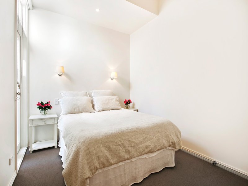 Gallery: 104 Graham Street