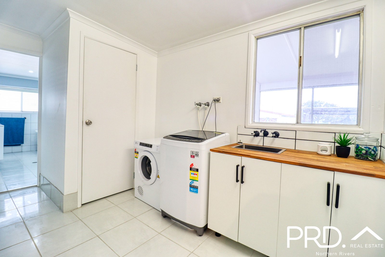 104 Hotham Street CASINO 12