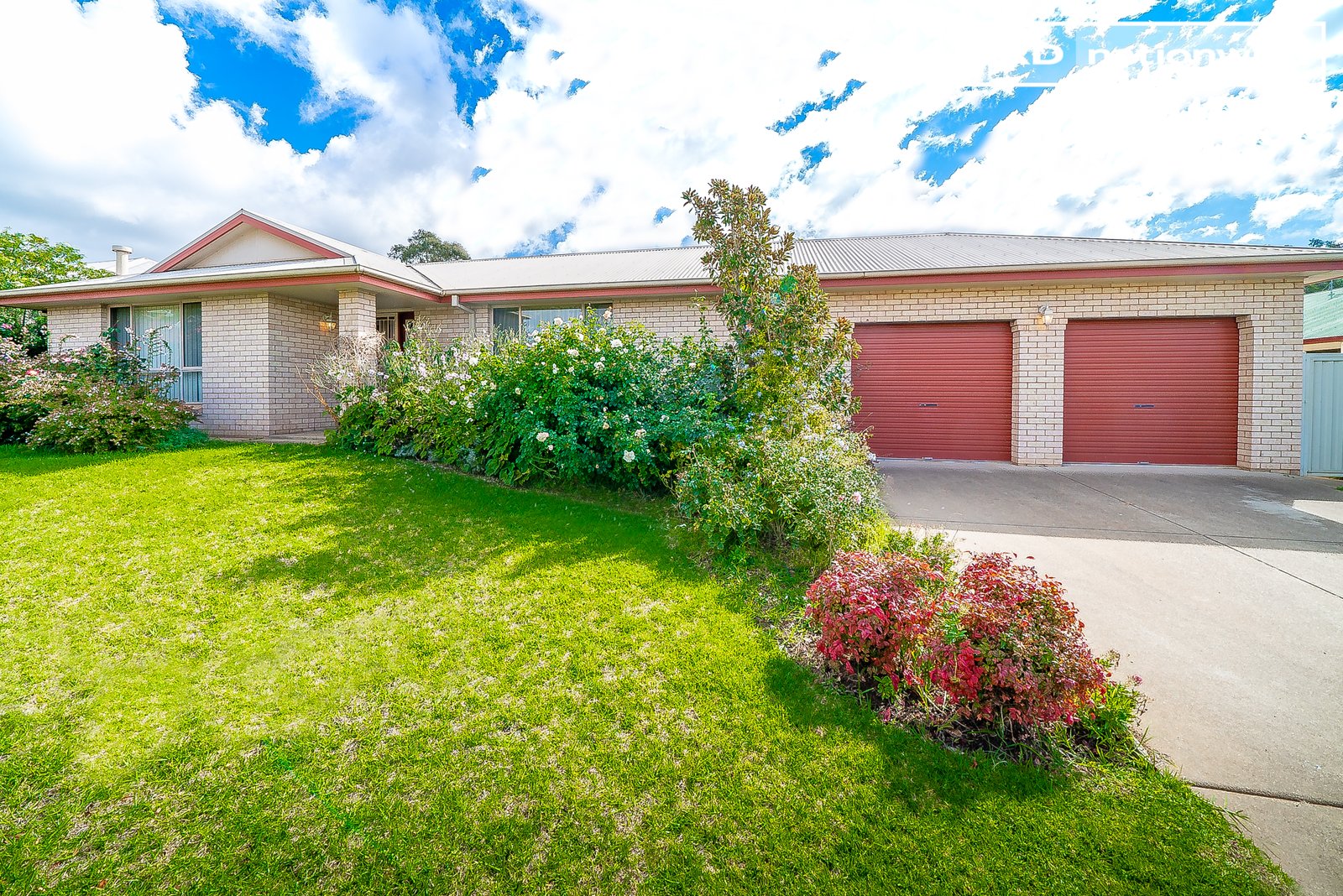 104 Kaloona Drive BOURKELANDS 1