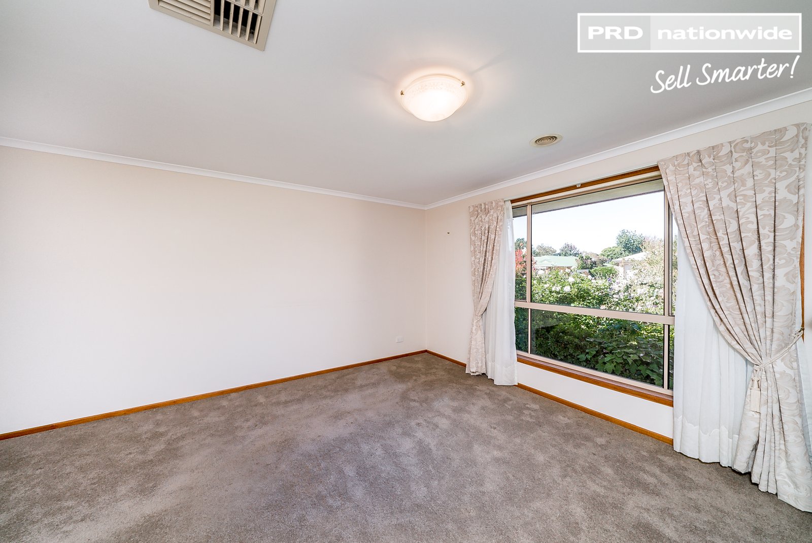 104 Kaloona Drive BOURKELANDS 7