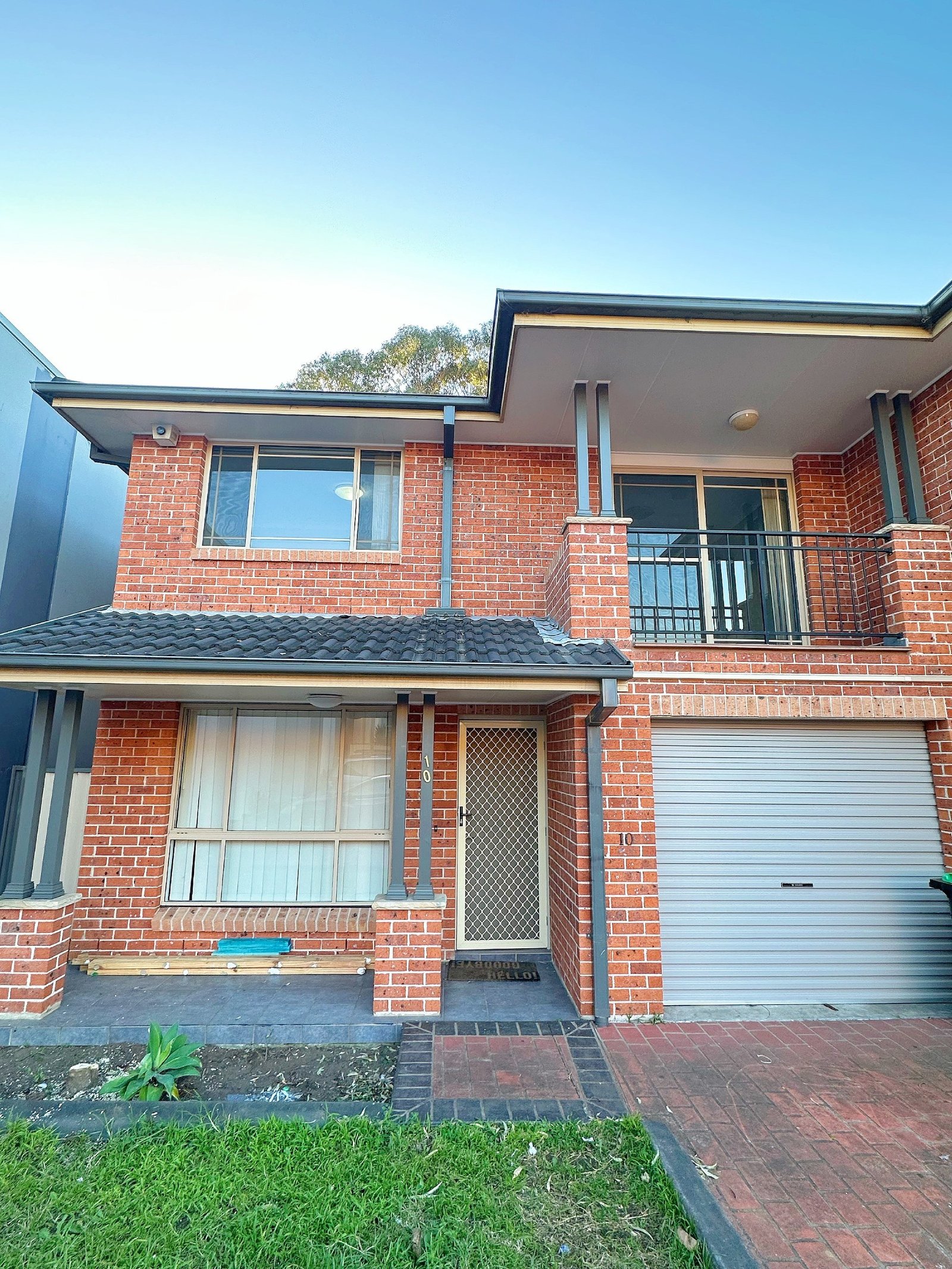 10/4 Myall Road CASULA 1