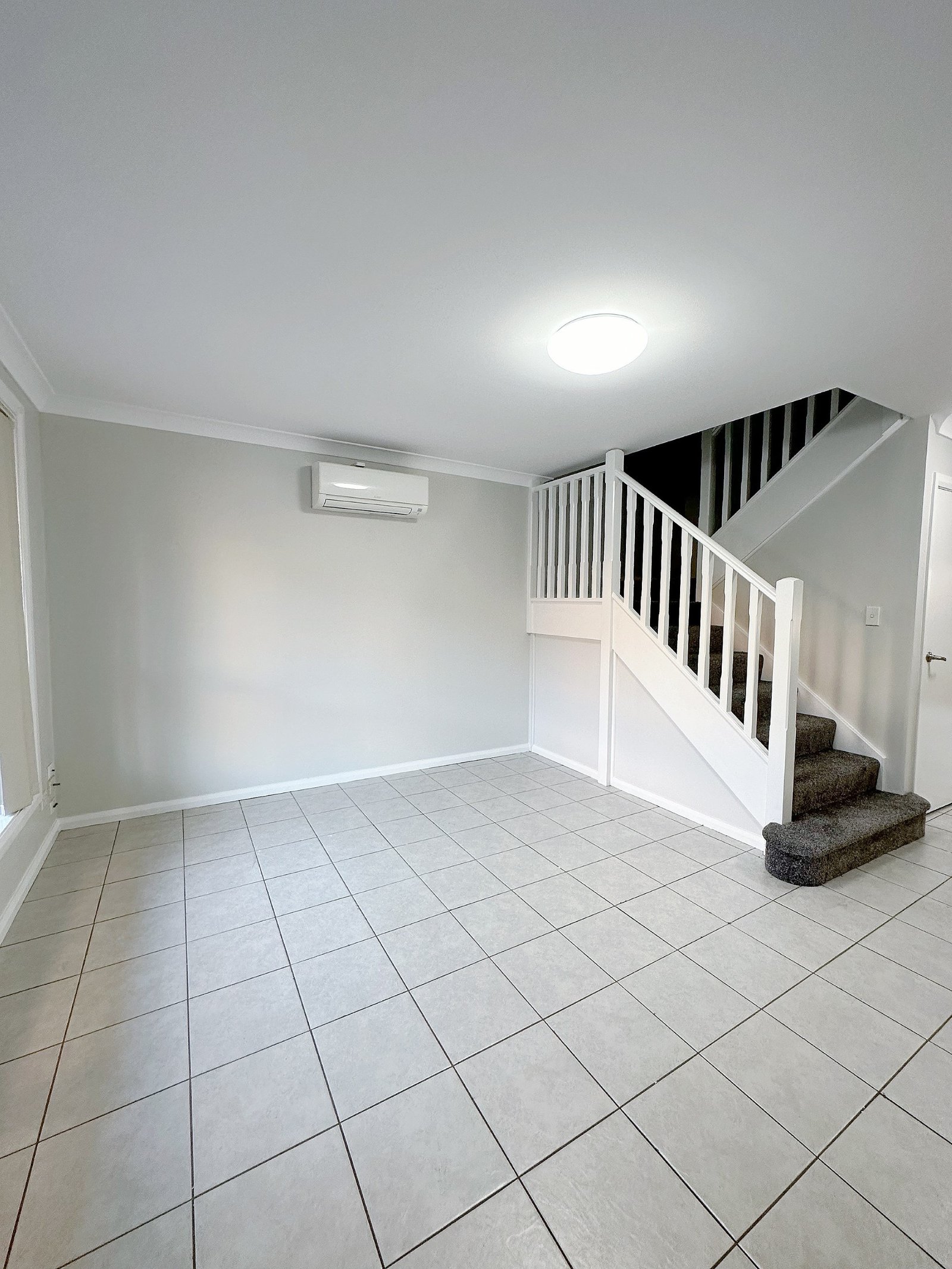 10/4 Myall Road CASULA 2