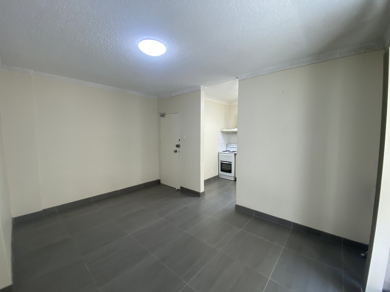 10/4 Nagle Street LIVERPOOL 3