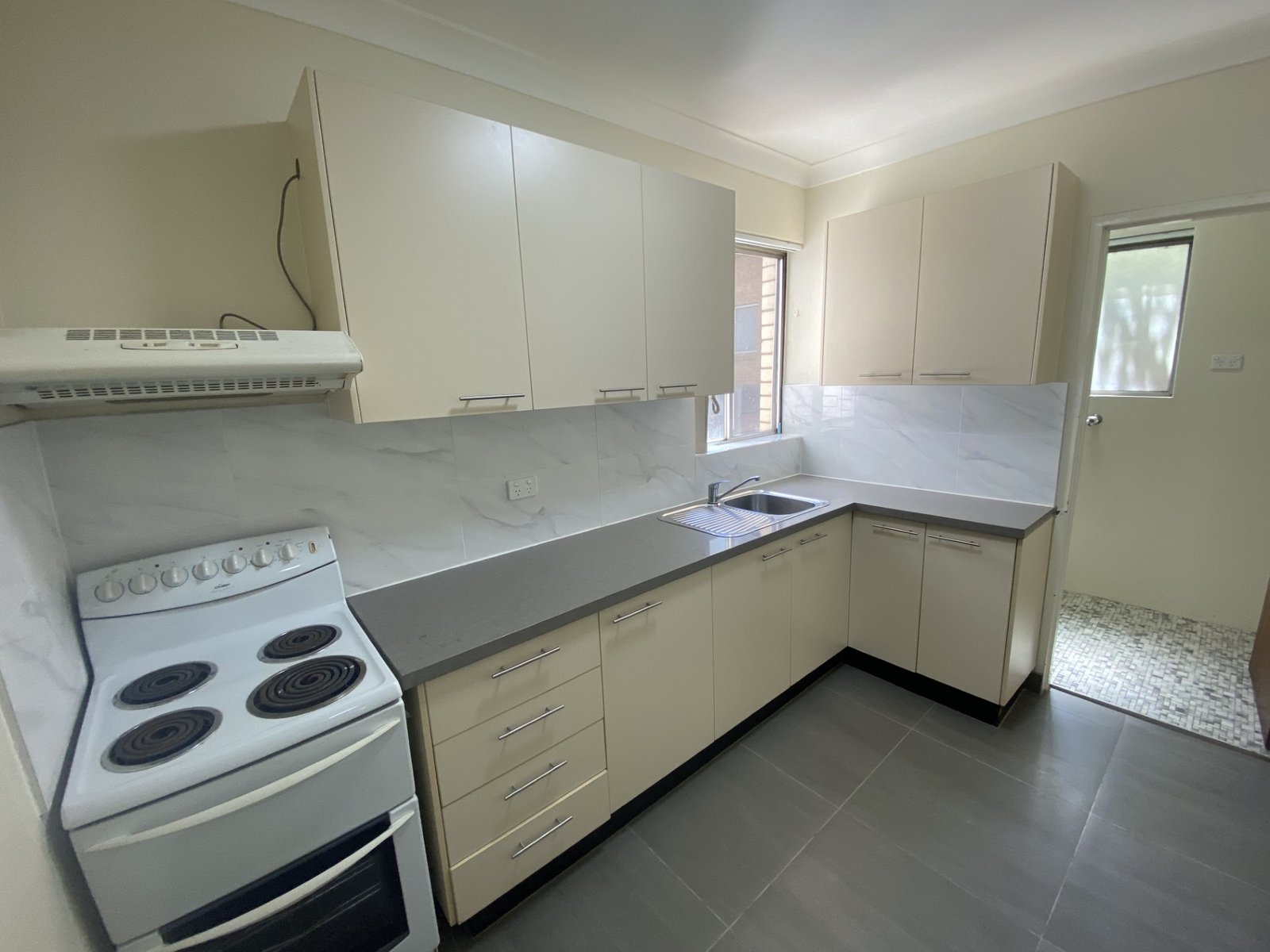 10/4 Nagle Street LIVERPOOL 4