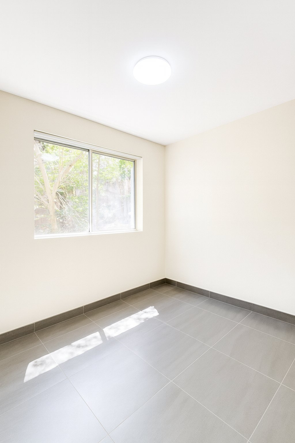 10/4 Nagle Street LIVERPOOL 4