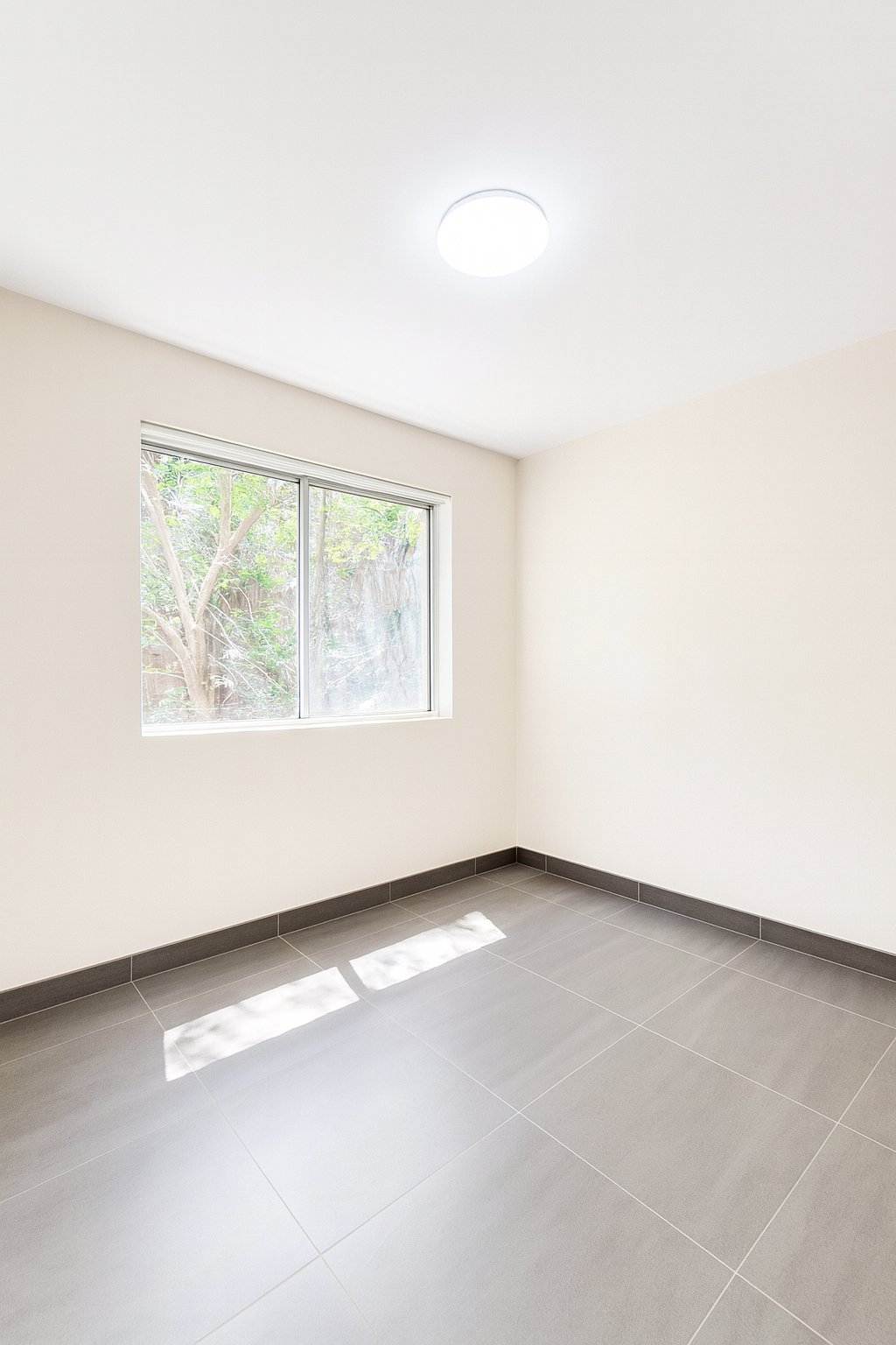 10/4 Nagle Street LIVERPOOL 5