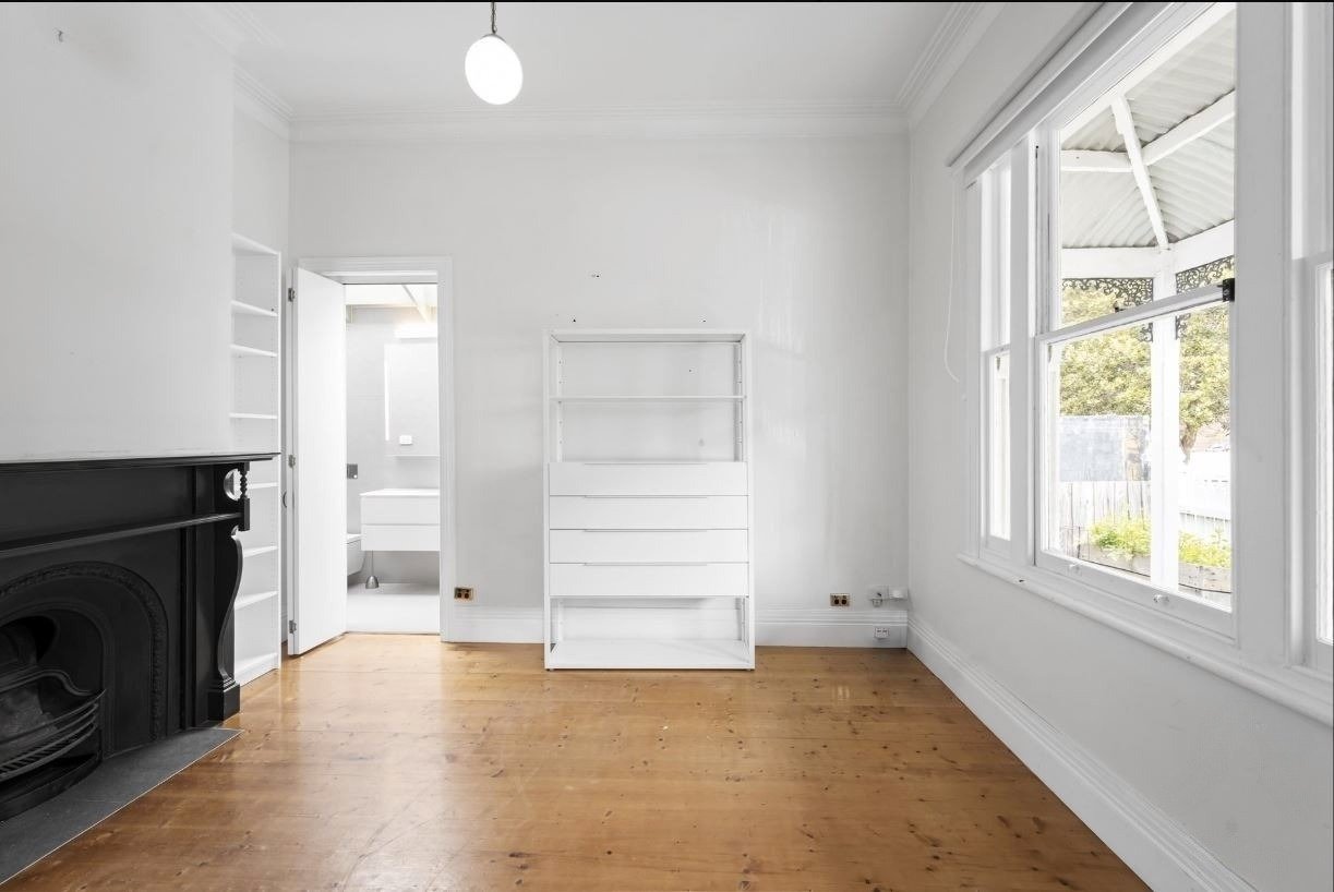 Gallery: 104 Raglan Street