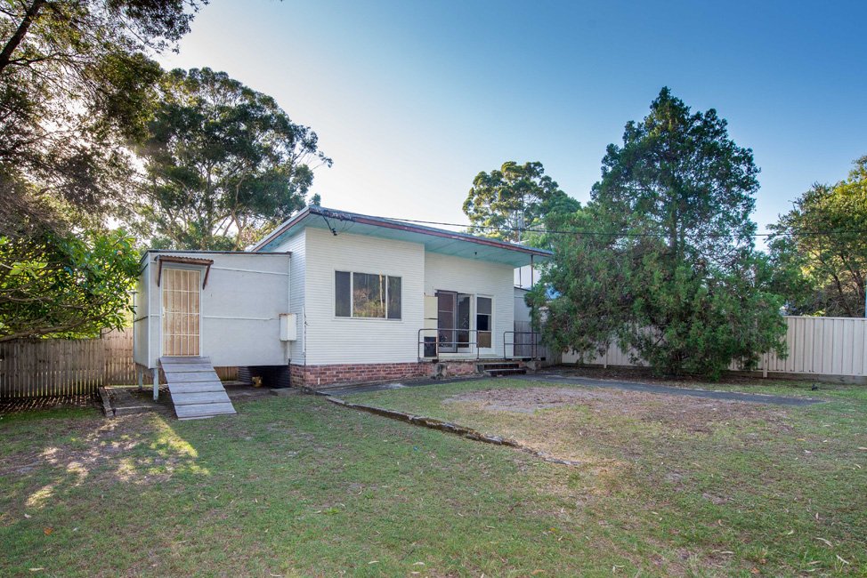 104 Rigney Street SHOAL BAY 2
