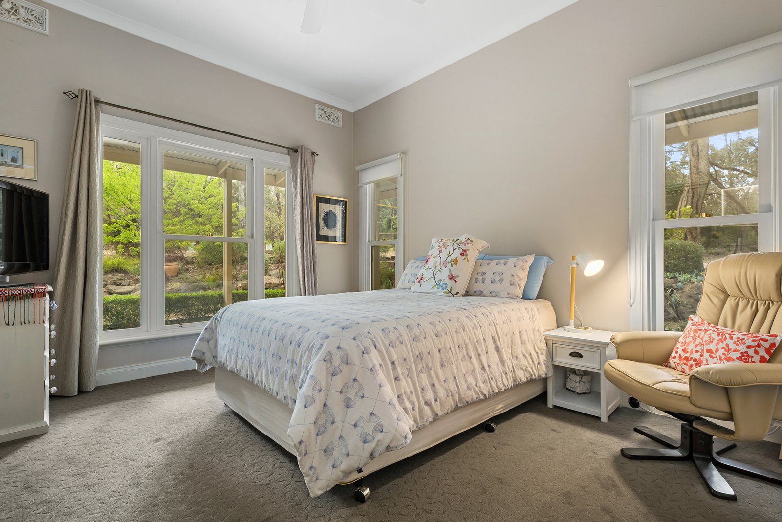 Real Estate and Property in 104 Royal Parade, Riddells Creek, VIC