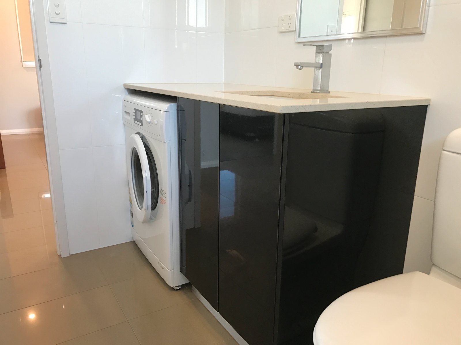 10/4 Shingoro Street BILINGURR 6