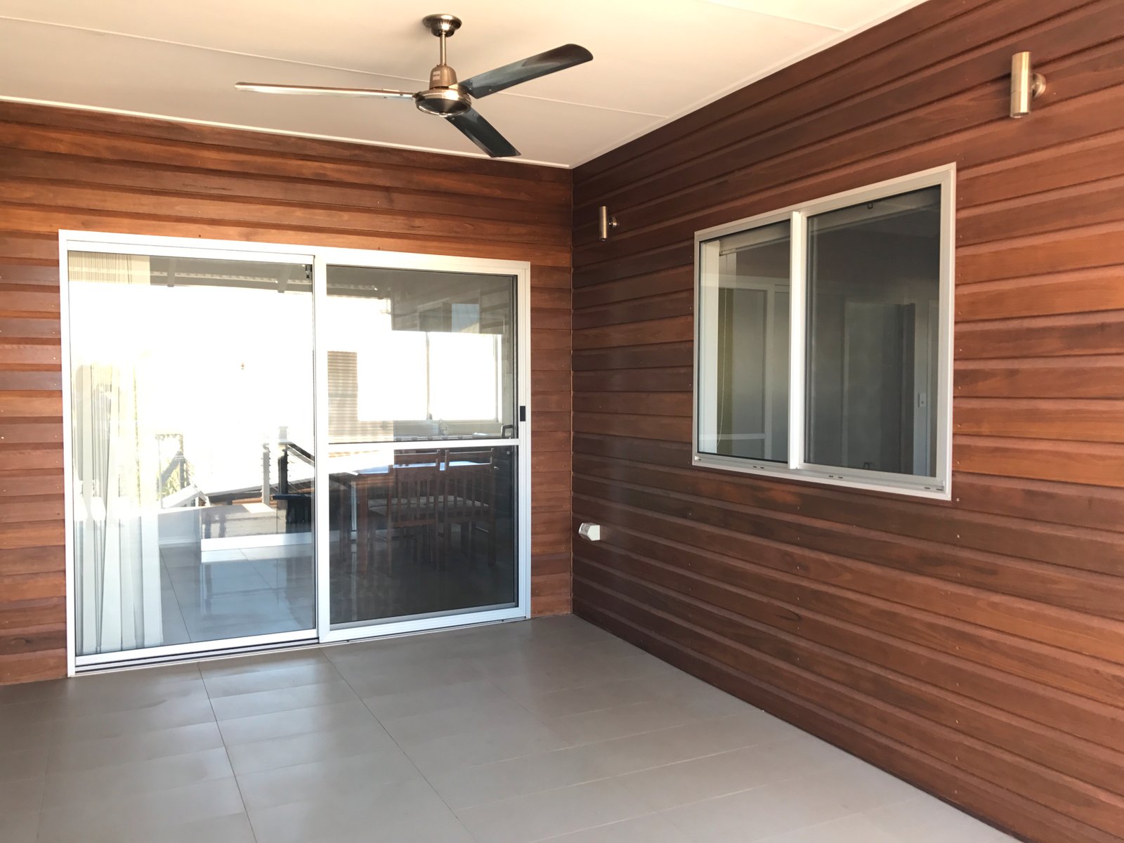 10/4 Shingoro Street BILINGURR 7