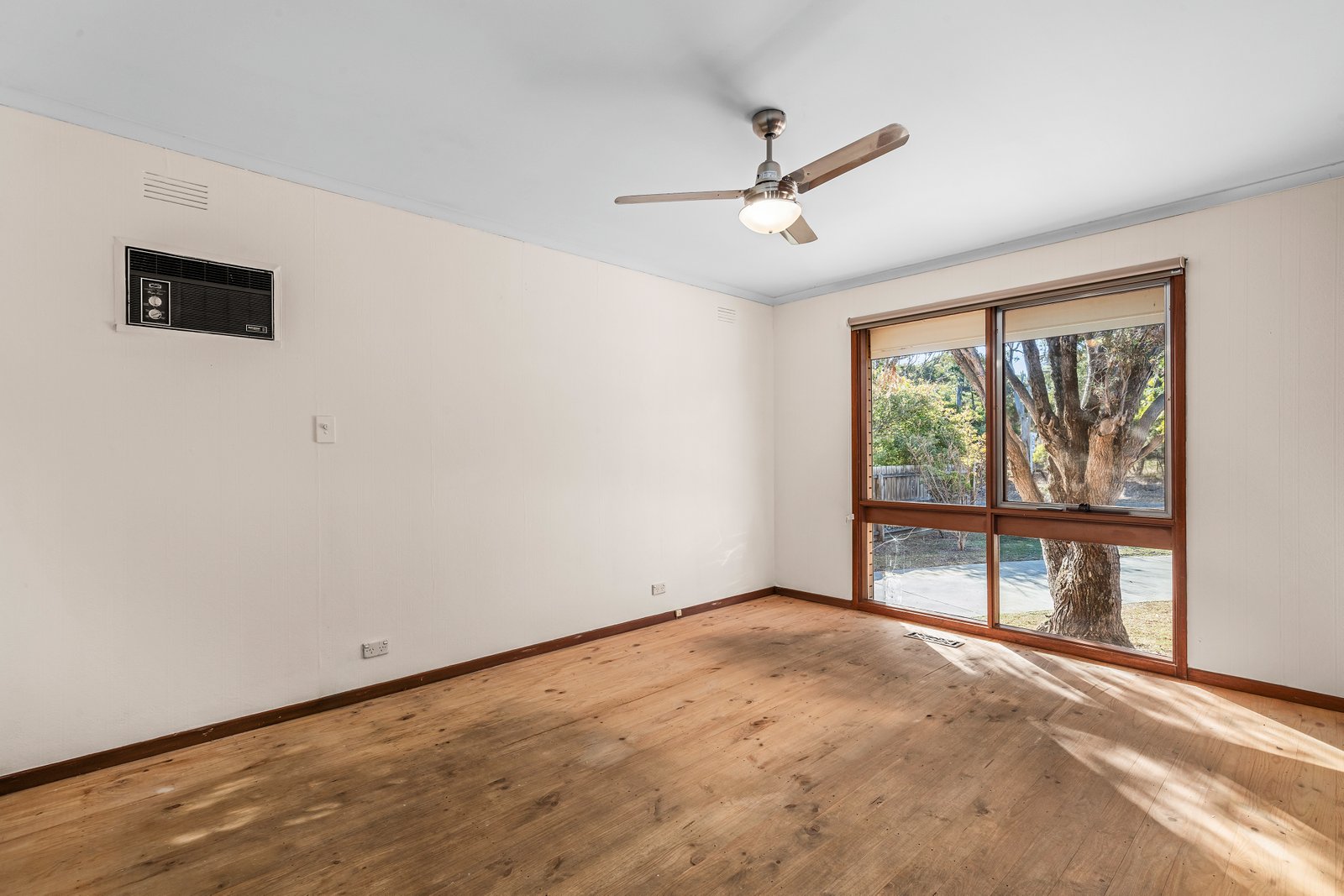 Real Estate and Property in 104 Thacker Street, Ocean Grove, VIC