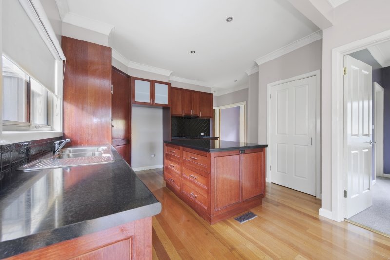 Gallery: 104 Thompson Street