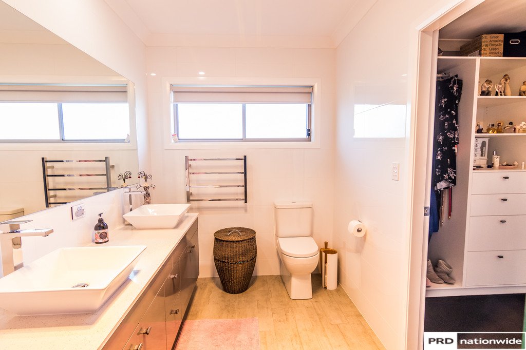 104 Verdelho Drive TAMWORTH 6