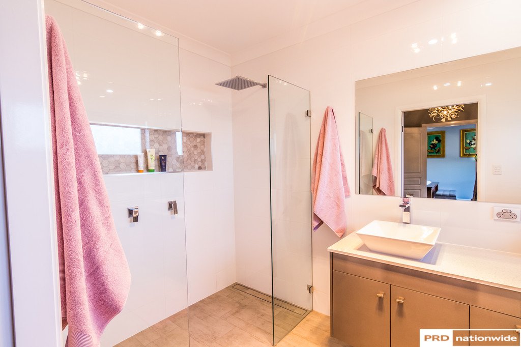 104 Verdelho Drive TAMWORTH 7