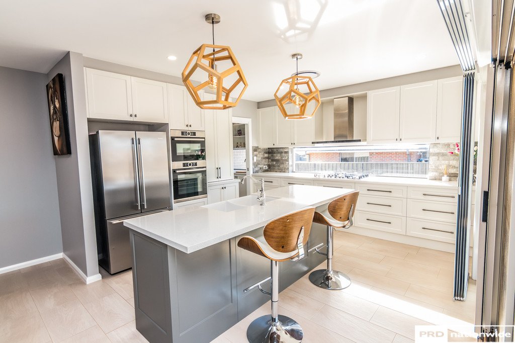 104 Verdelho Drive TAMWORTH 9