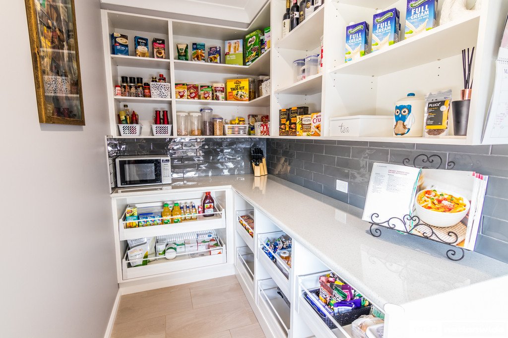 104 Verdelho Drive TAMWORTH 17