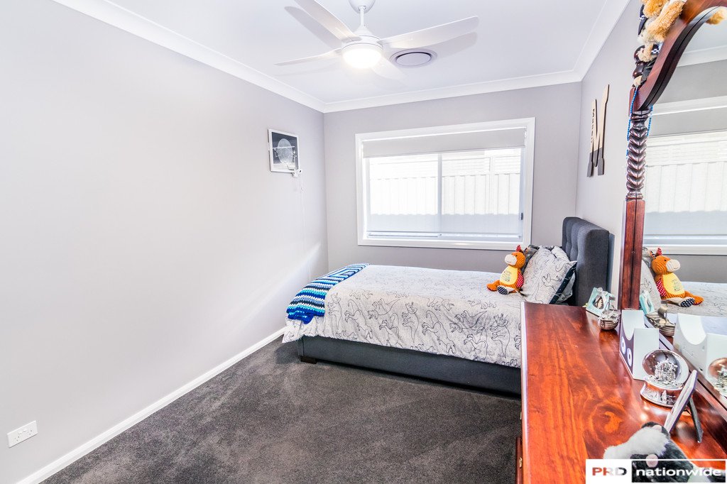 104 Verdelho Drive TAMWORTH 20