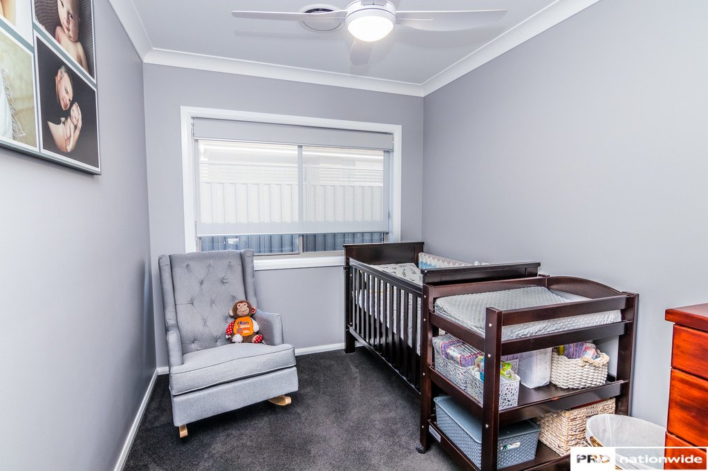 104 Verdelho Drive TAMWORTH 21