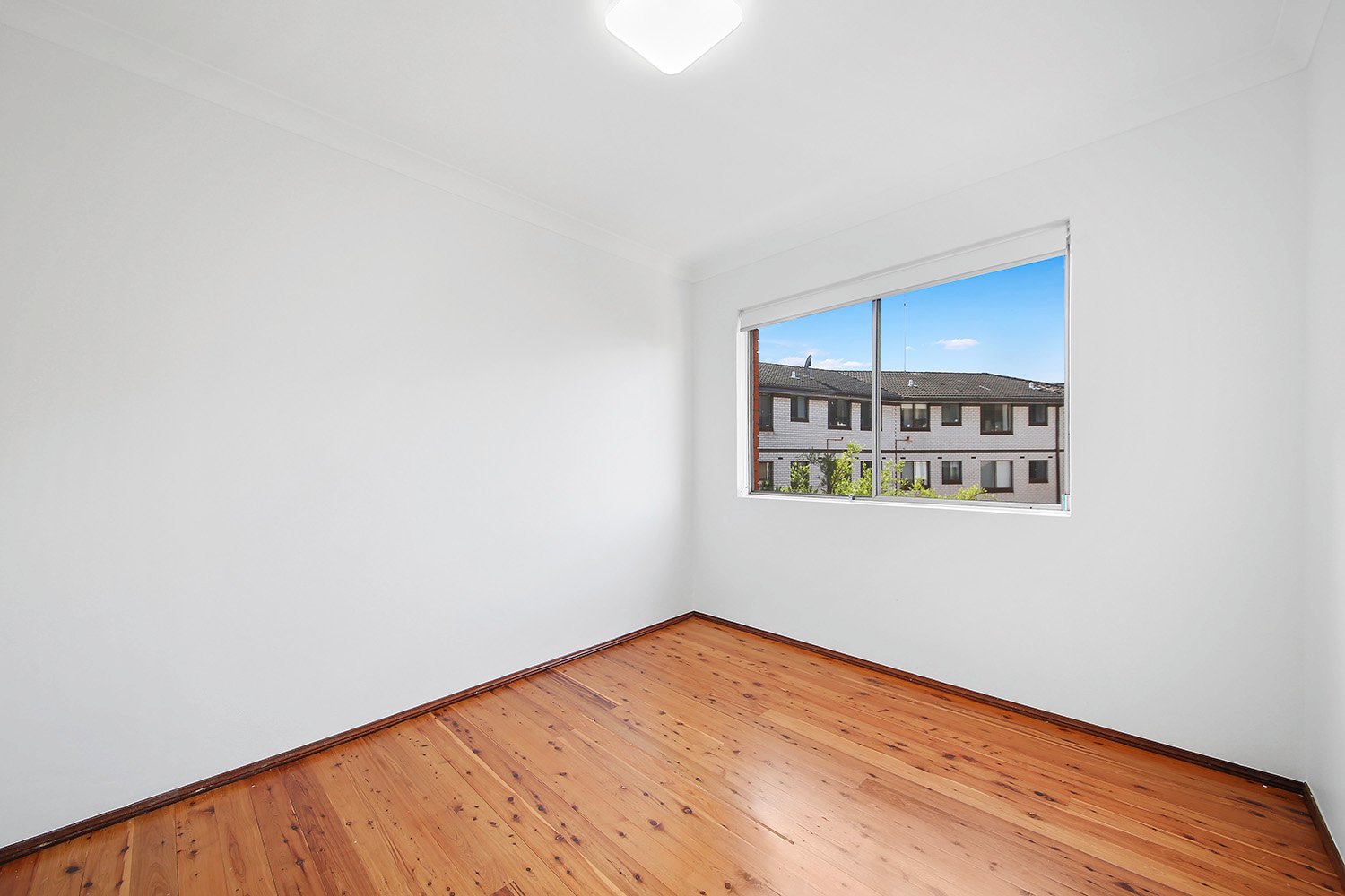 10/40-42 Hill Street MARRICKVILLE 3