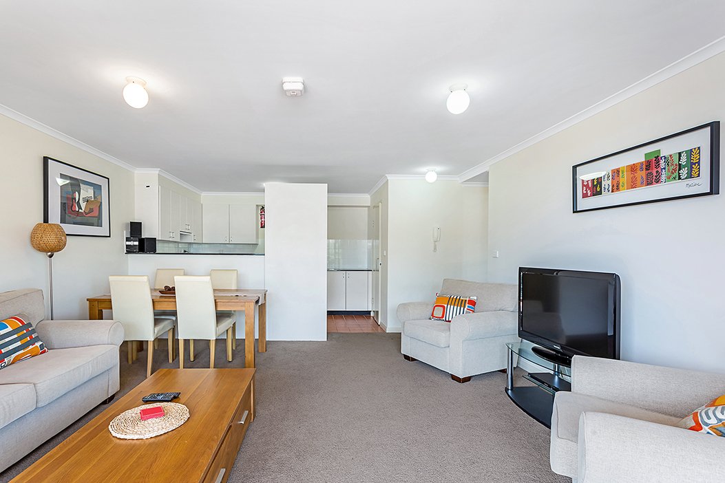 10/40 Horizons Drive SALAMANDER BAY 5