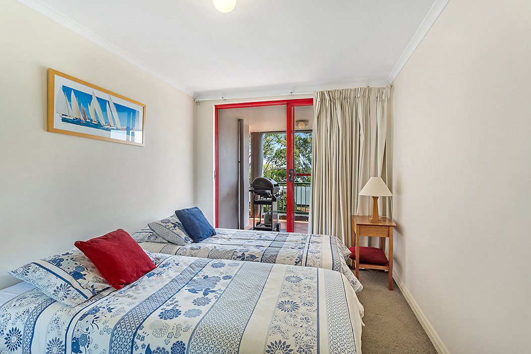 10/40 Horizons Drive SALAMANDER BAY 8