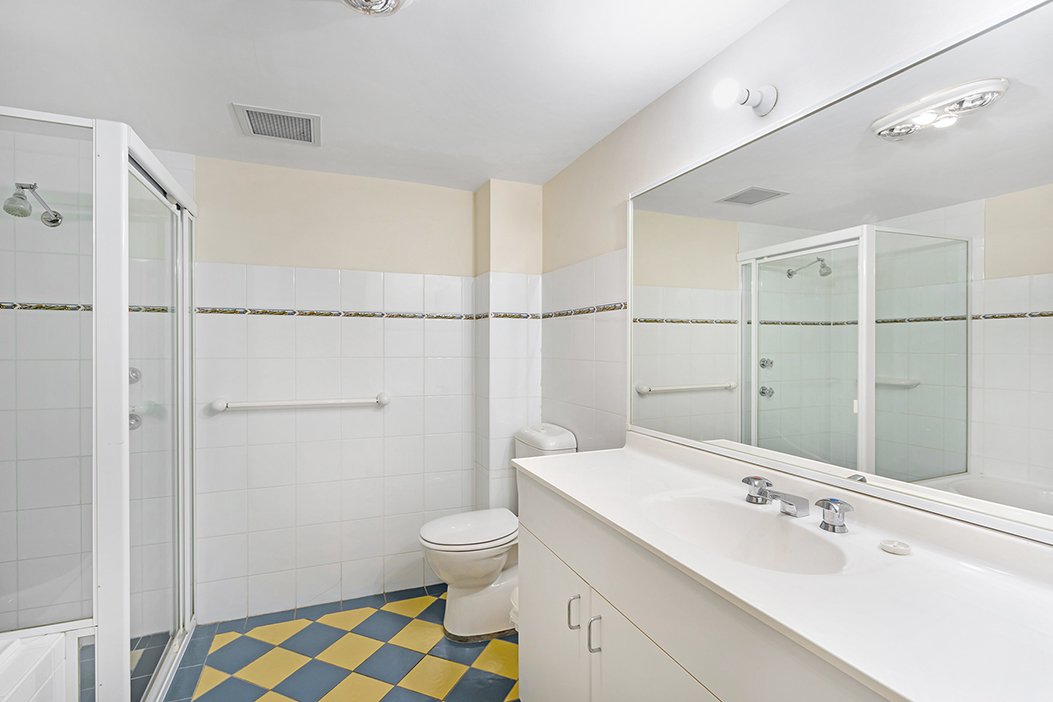 10/40 Horizons Drive SALAMANDER BAY 9