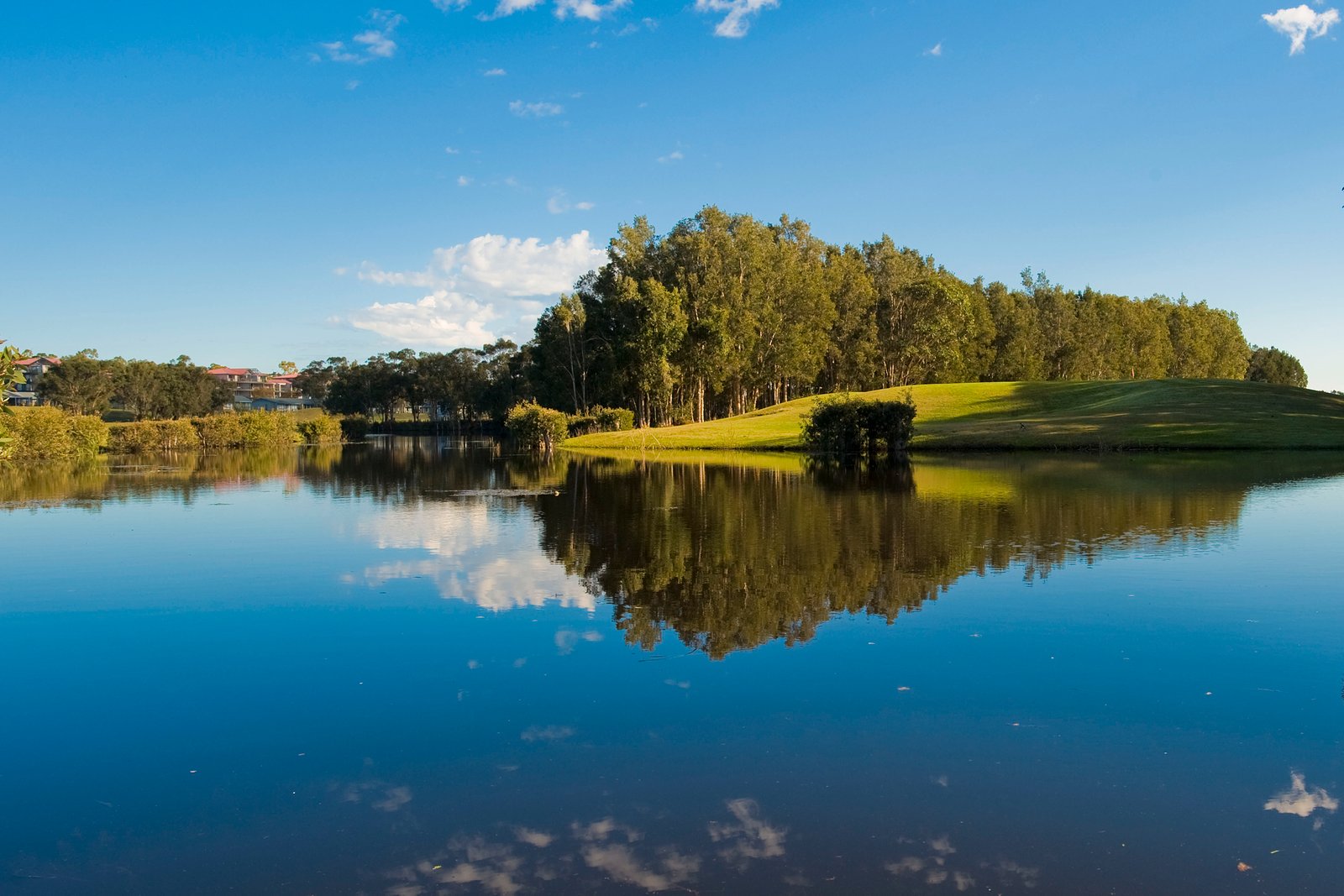 10/40 Horizons Drive SALAMANDER BAY 16