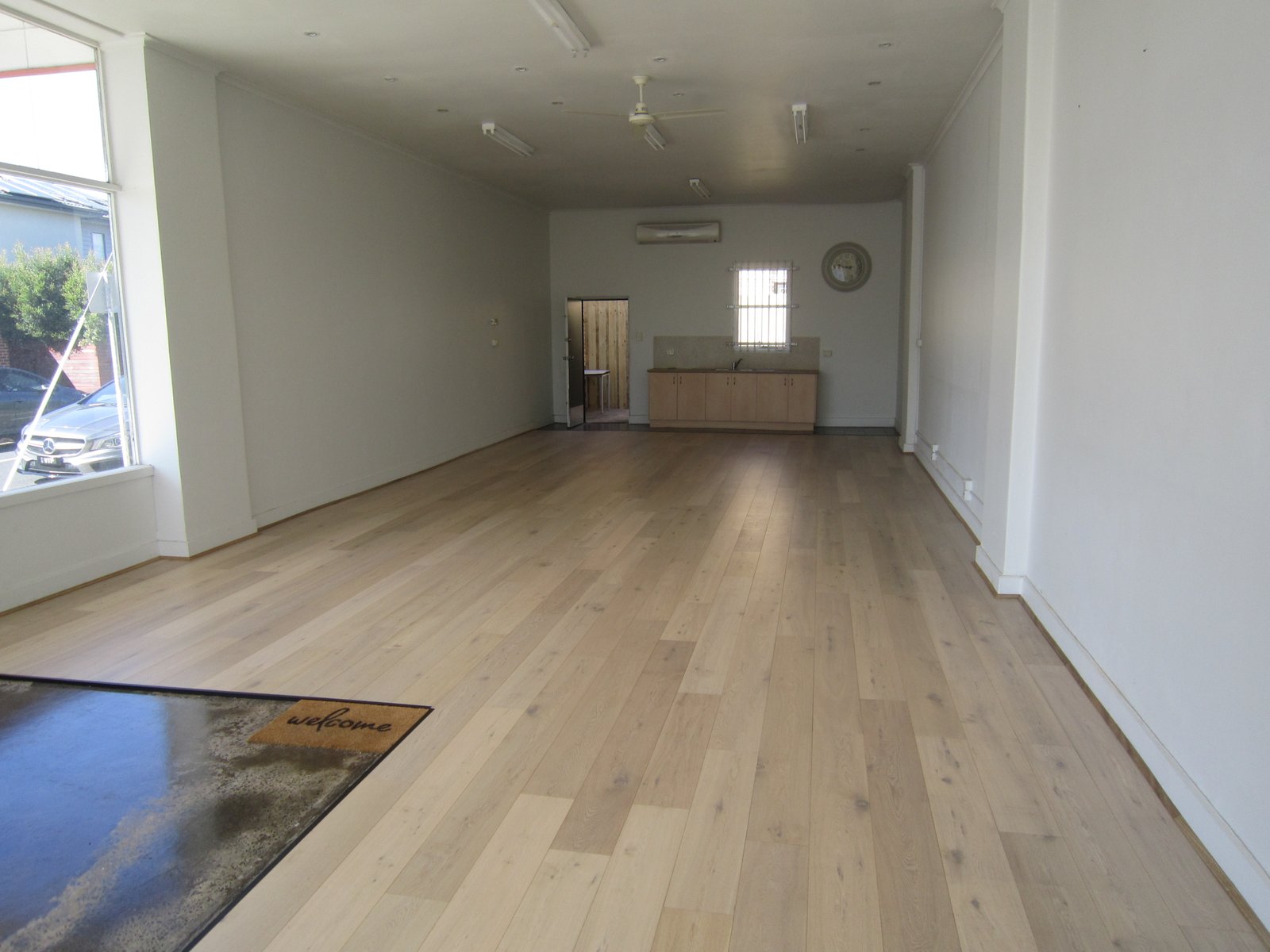 Gallery: 1040B North Road
