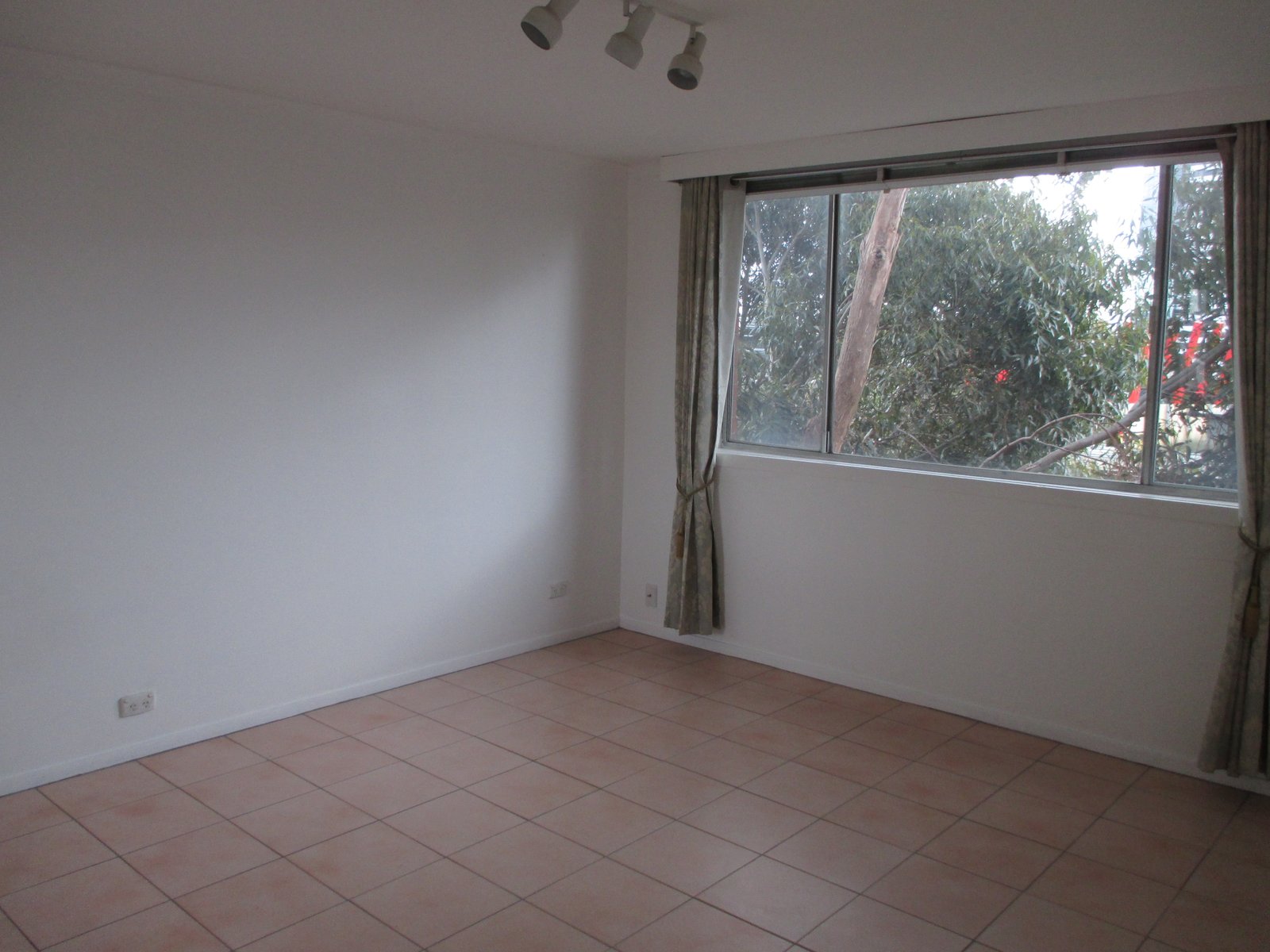 Gallery: 10/41 Manningham Street