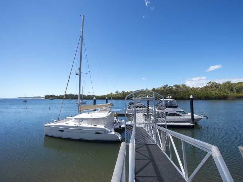 104/10 Wyndham Avenue BOYNE ISLAND 4
