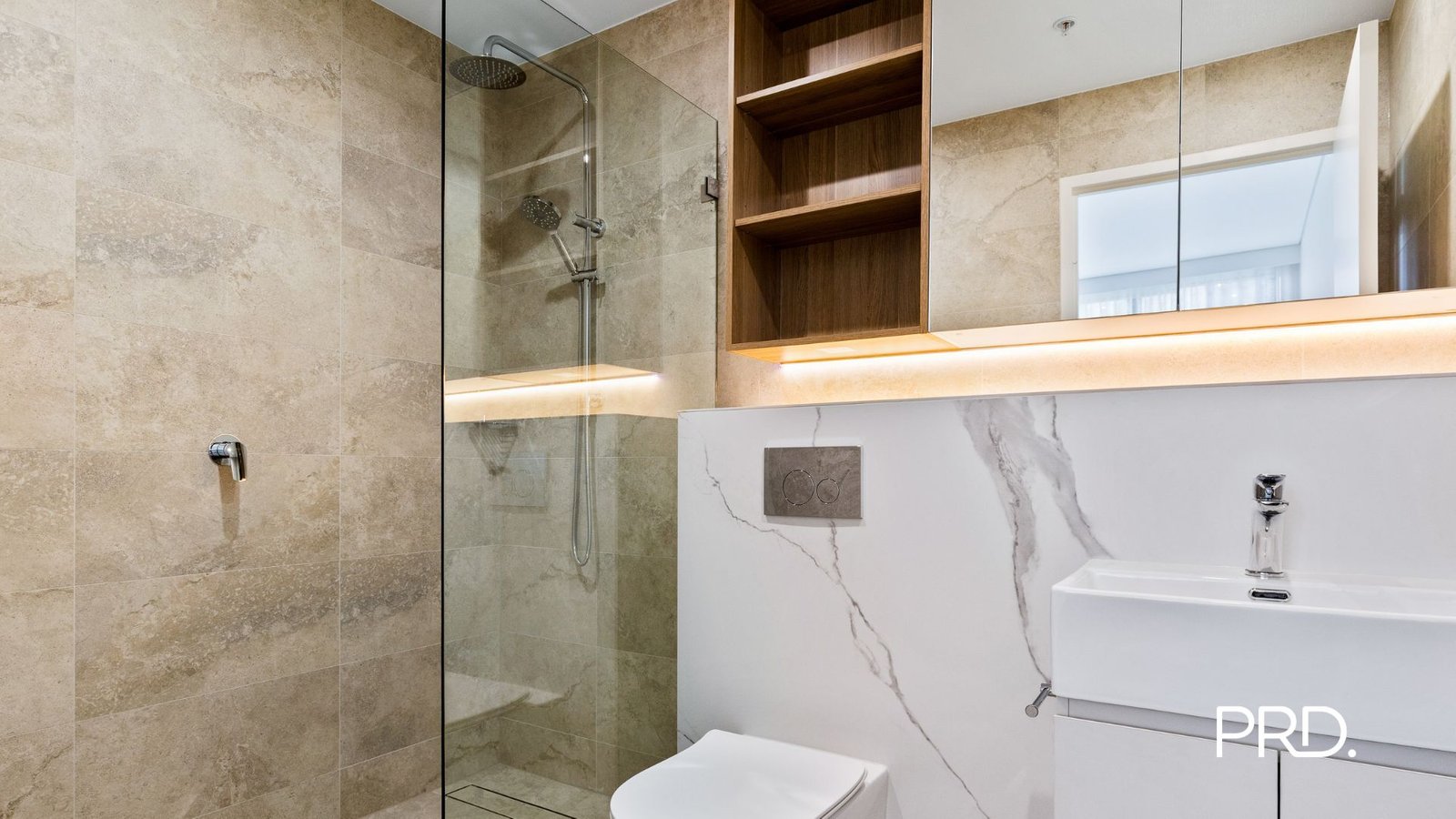 104/10B Premiership Cl  Penrith 7