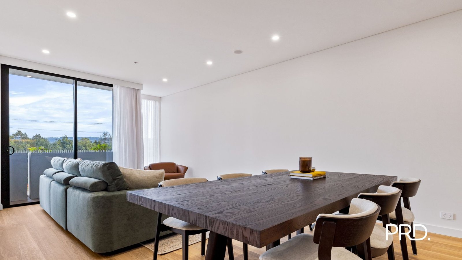 104/10B Premiership Cl  Penrith 8