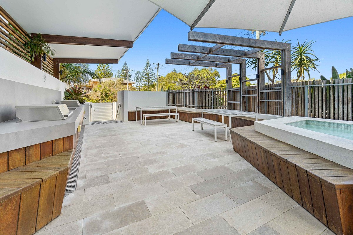 104/13-15 Haig Street Coolangatta 17