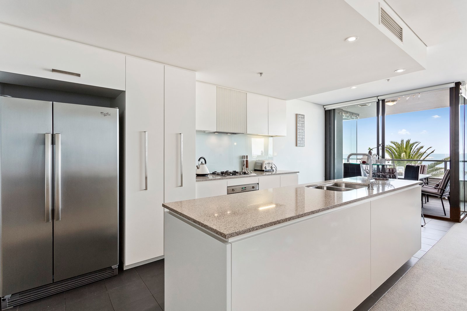 Gallery: 104/155 Beach Street