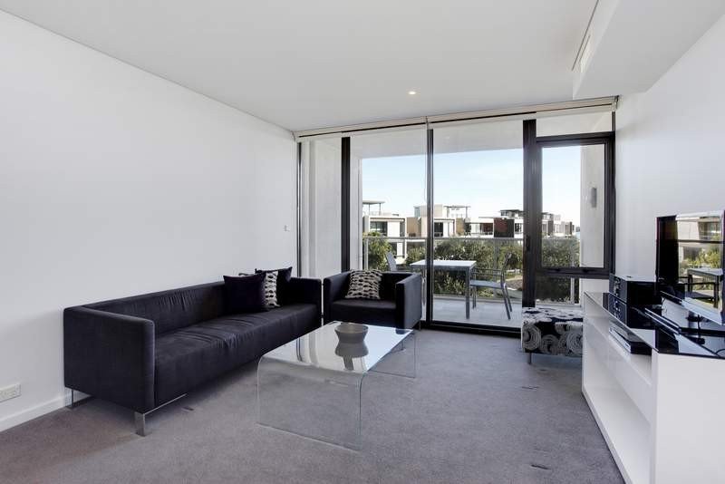 Gallery: 104/159 Beach Street