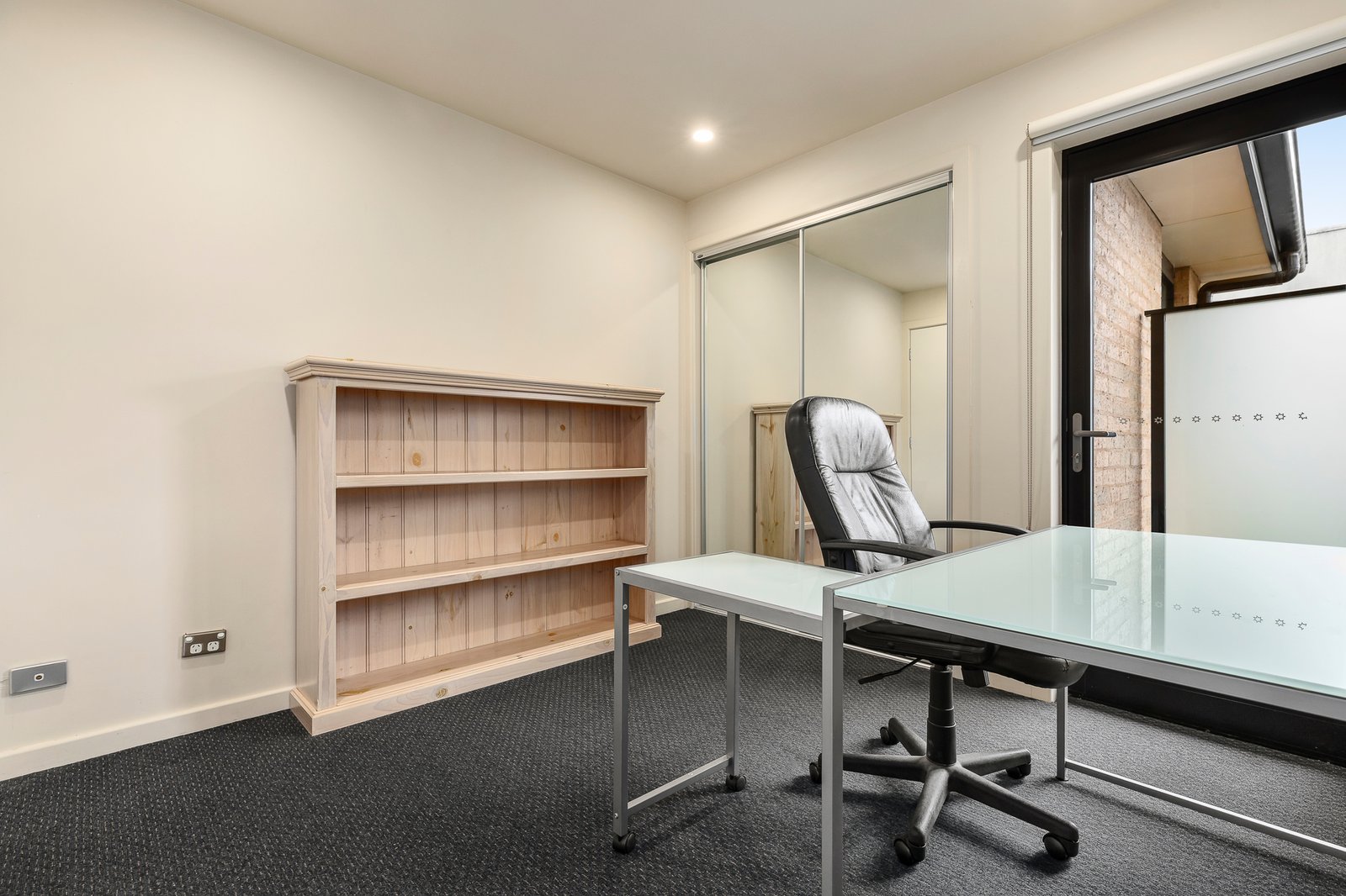 Gallery: 104/19 Lillimur Road