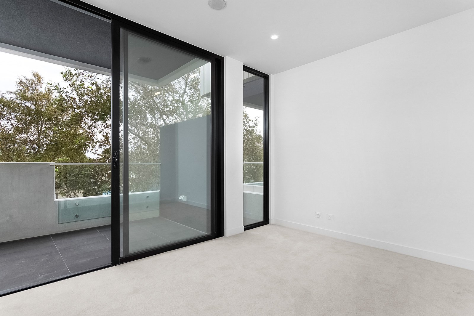 Gallery: 104/2 Well Street
