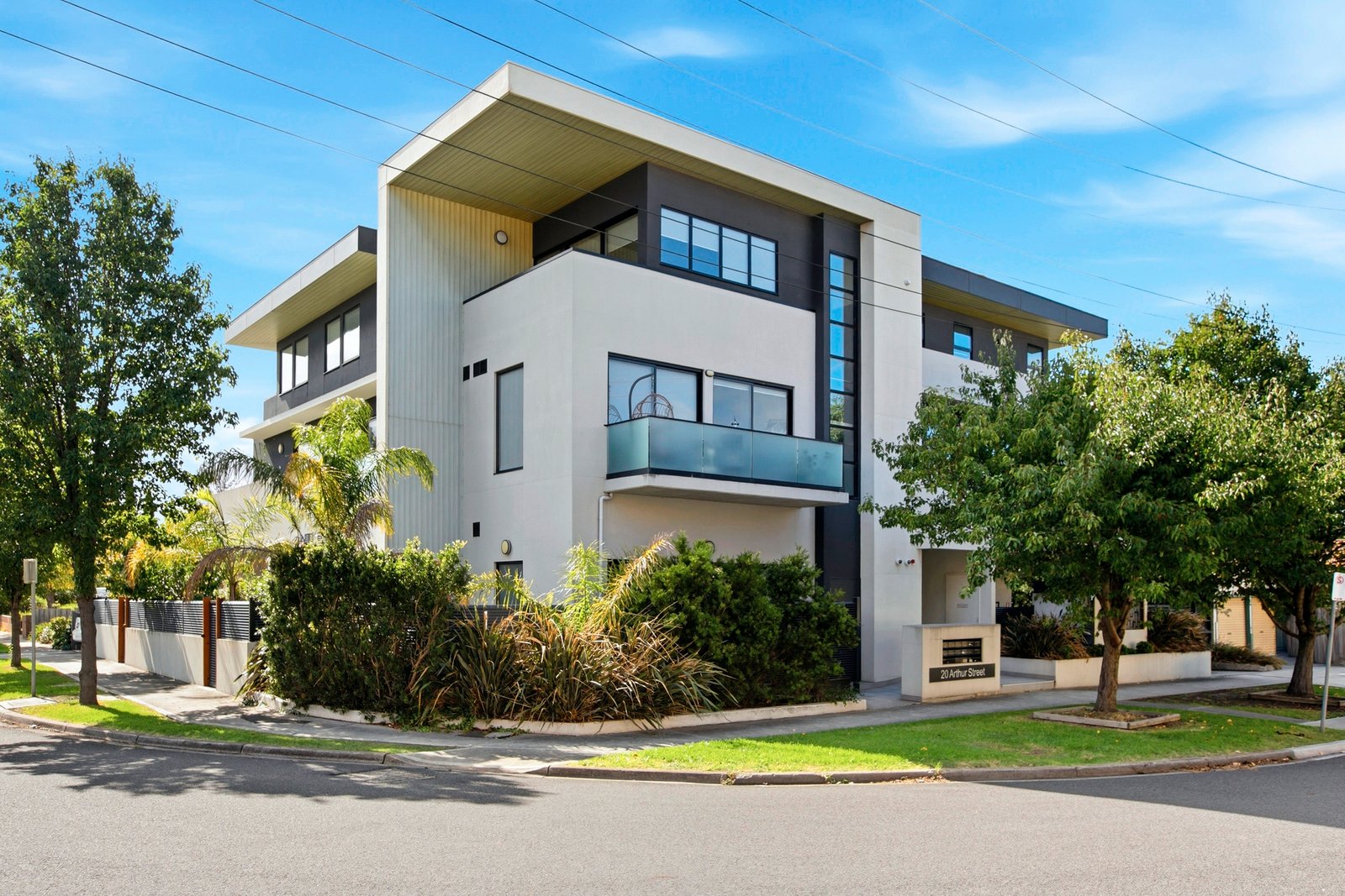 Gallery: 104/20 Arthur Street
