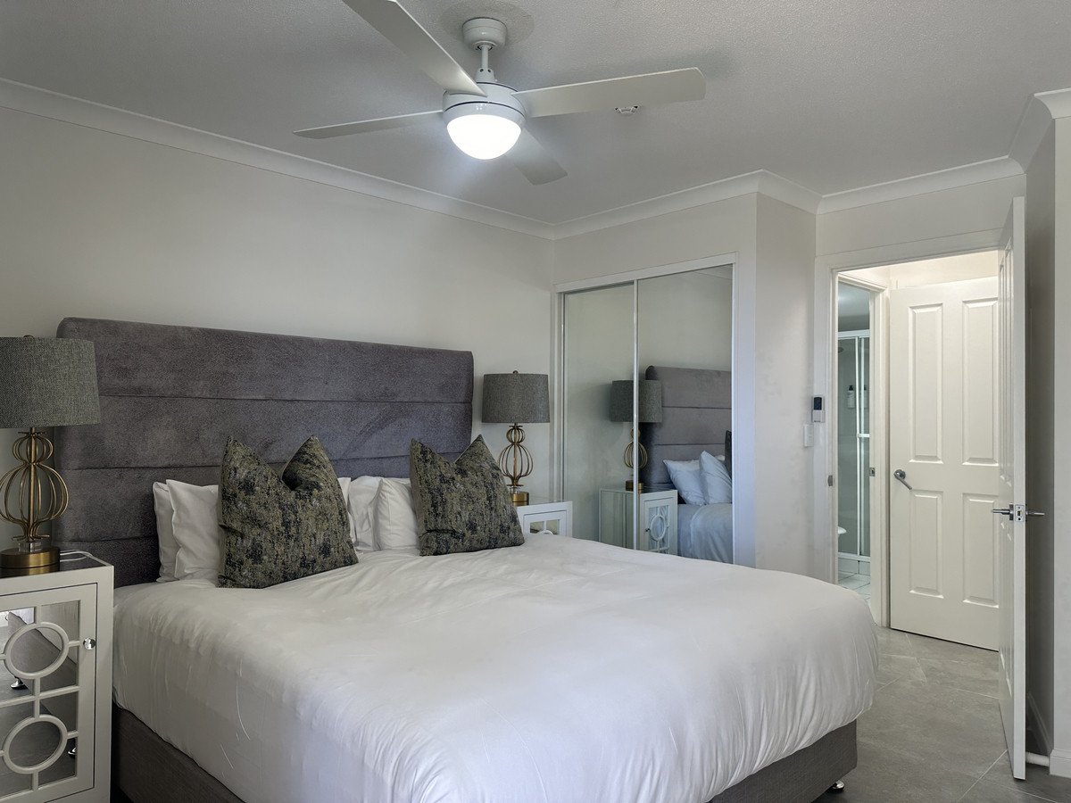104/220 The Esplanade Burleigh Heads 8