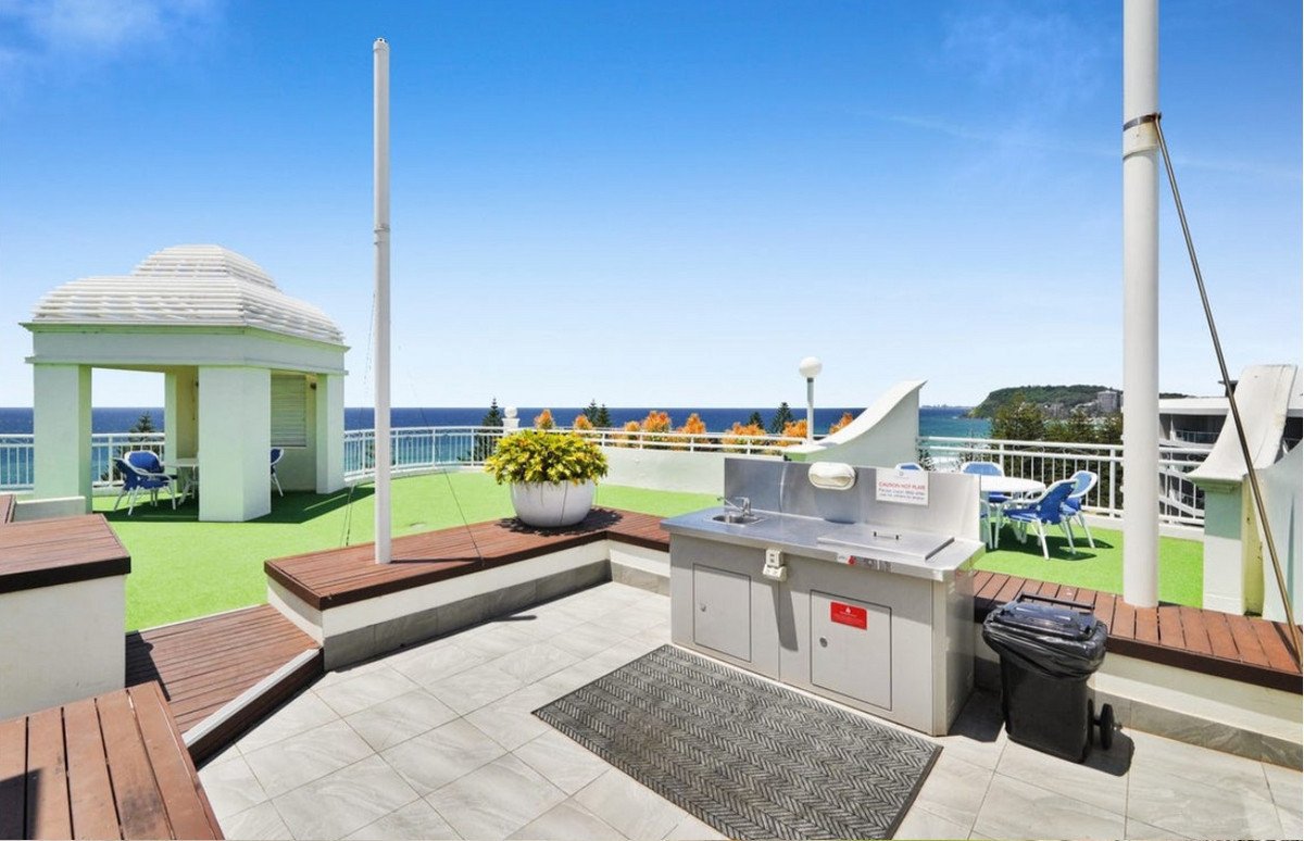 104/220 The Esplanade Burleigh Heads 13