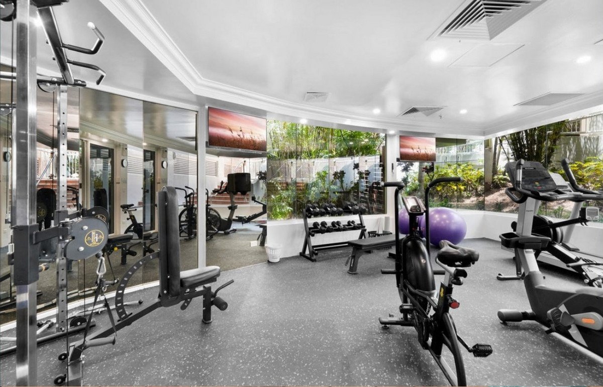 104/220 The Esplanade Burleigh Heads 14