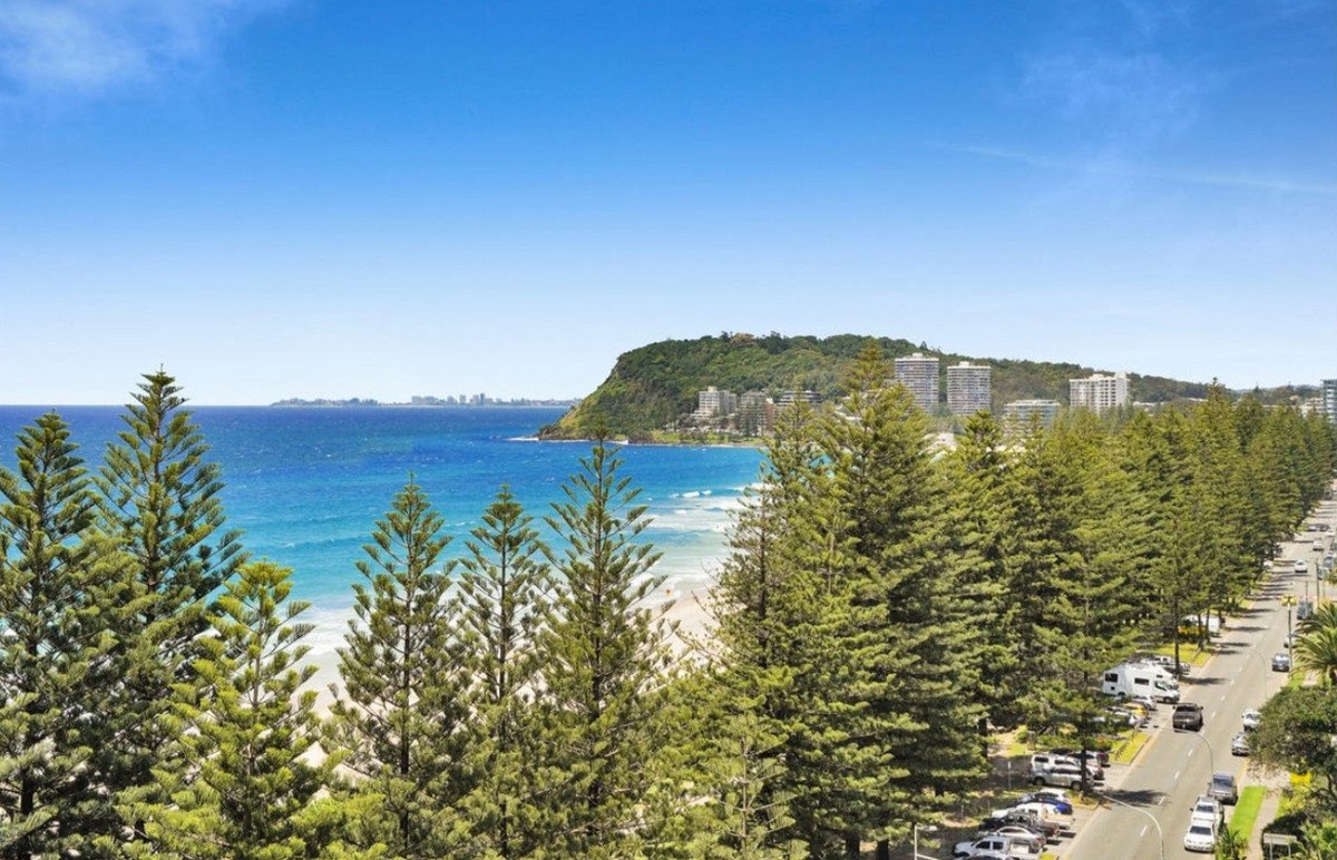 104/220 The Esplanade Burleigh Heads 18