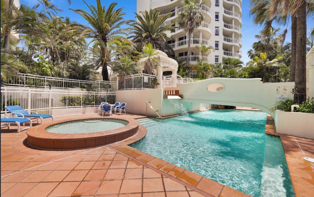 104/220 The Esplanade Burleigh Heads 19