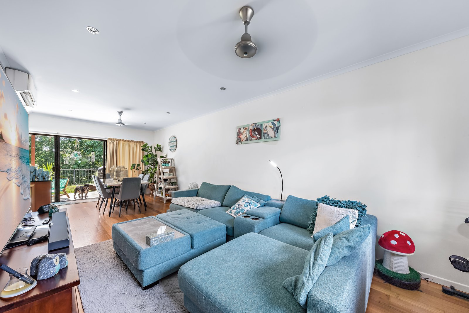 104/25 Abell Rd  CANNONVALE 3