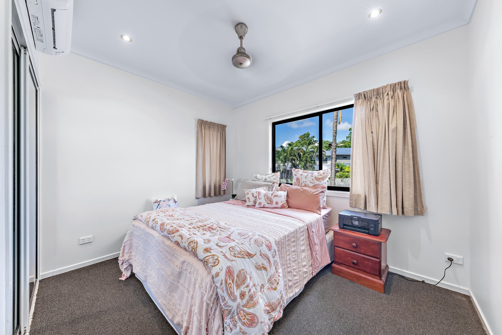 104/25 Abell Rd  CANNONVALE 12