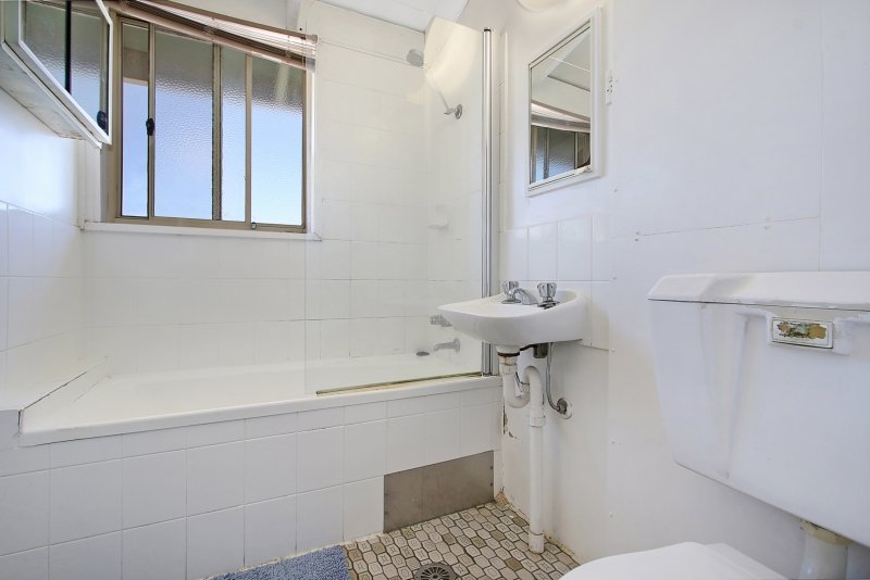 10/429 Griffith Road LAVINGTON 9