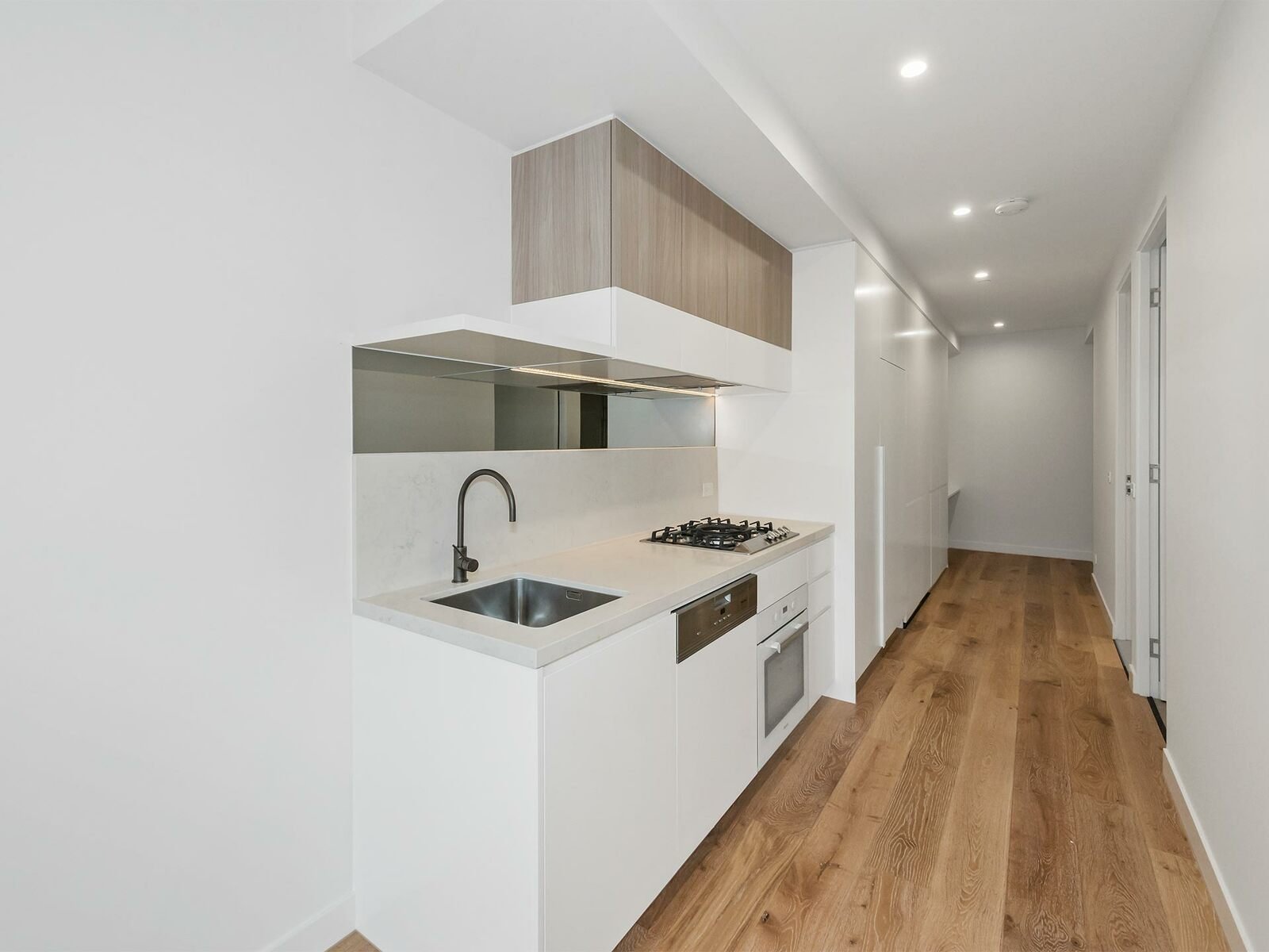 Gallery: 104/295 Hampton Street