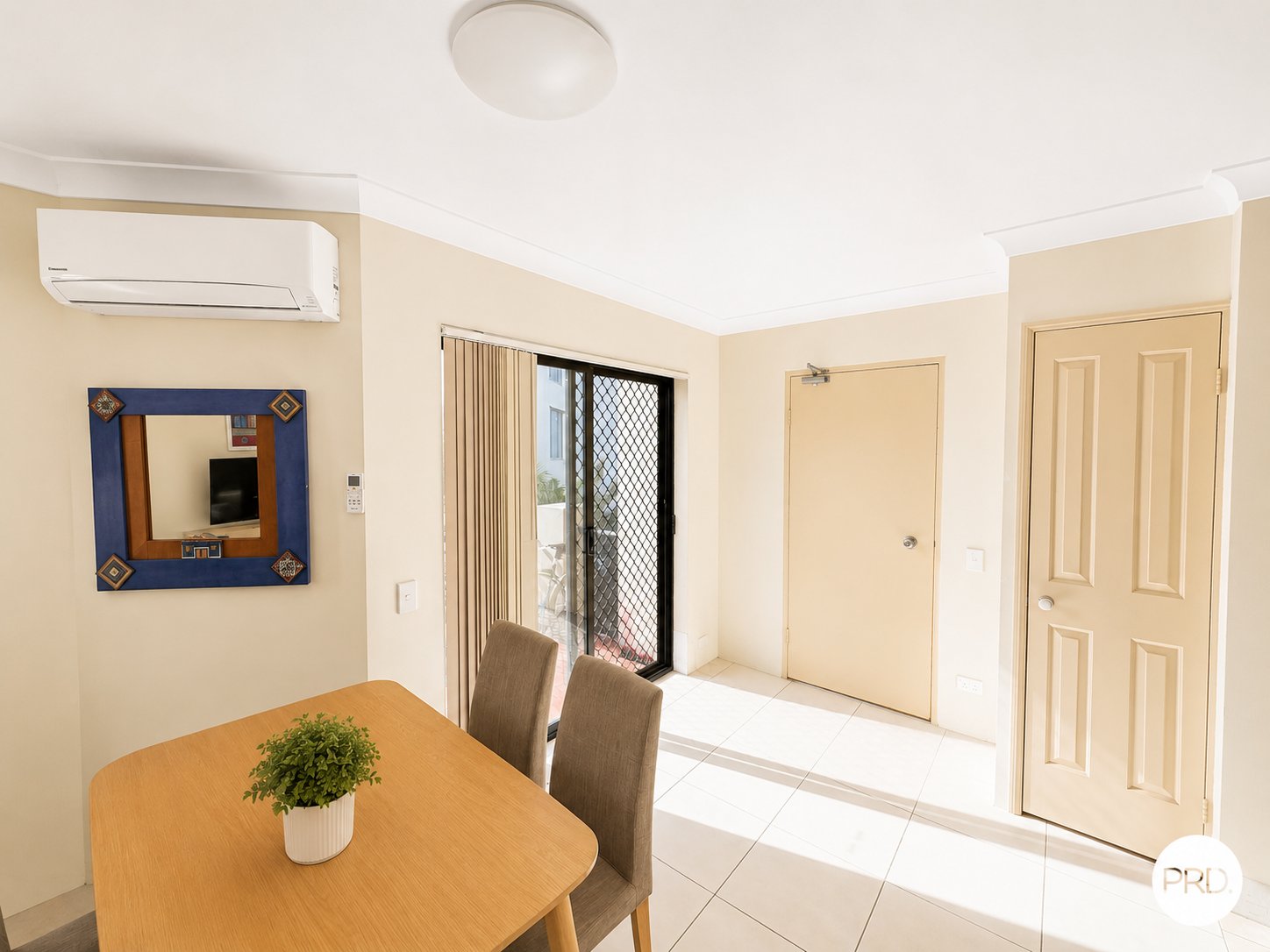 10/434 Marine Parade BIGGERA WATERS 2