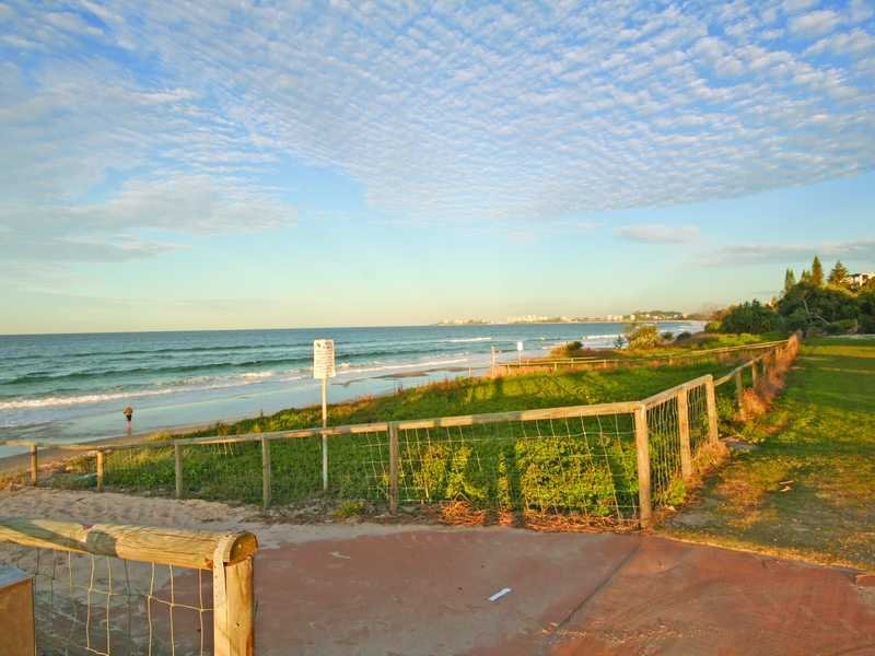 10/437 Golden Four Drive TUGUN 1